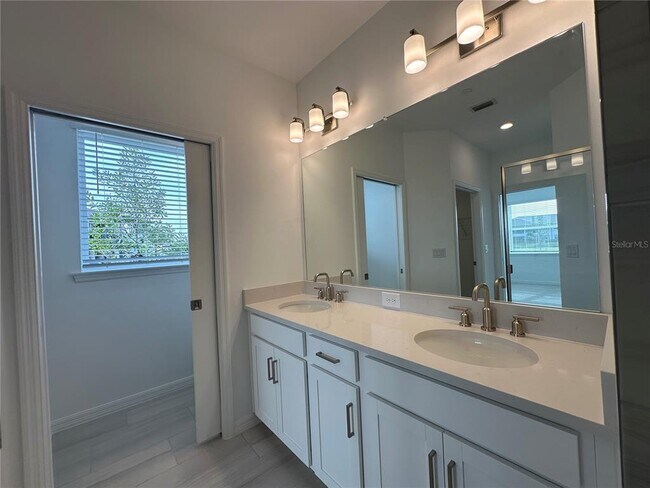 Building Photo - 23819 Collina Way