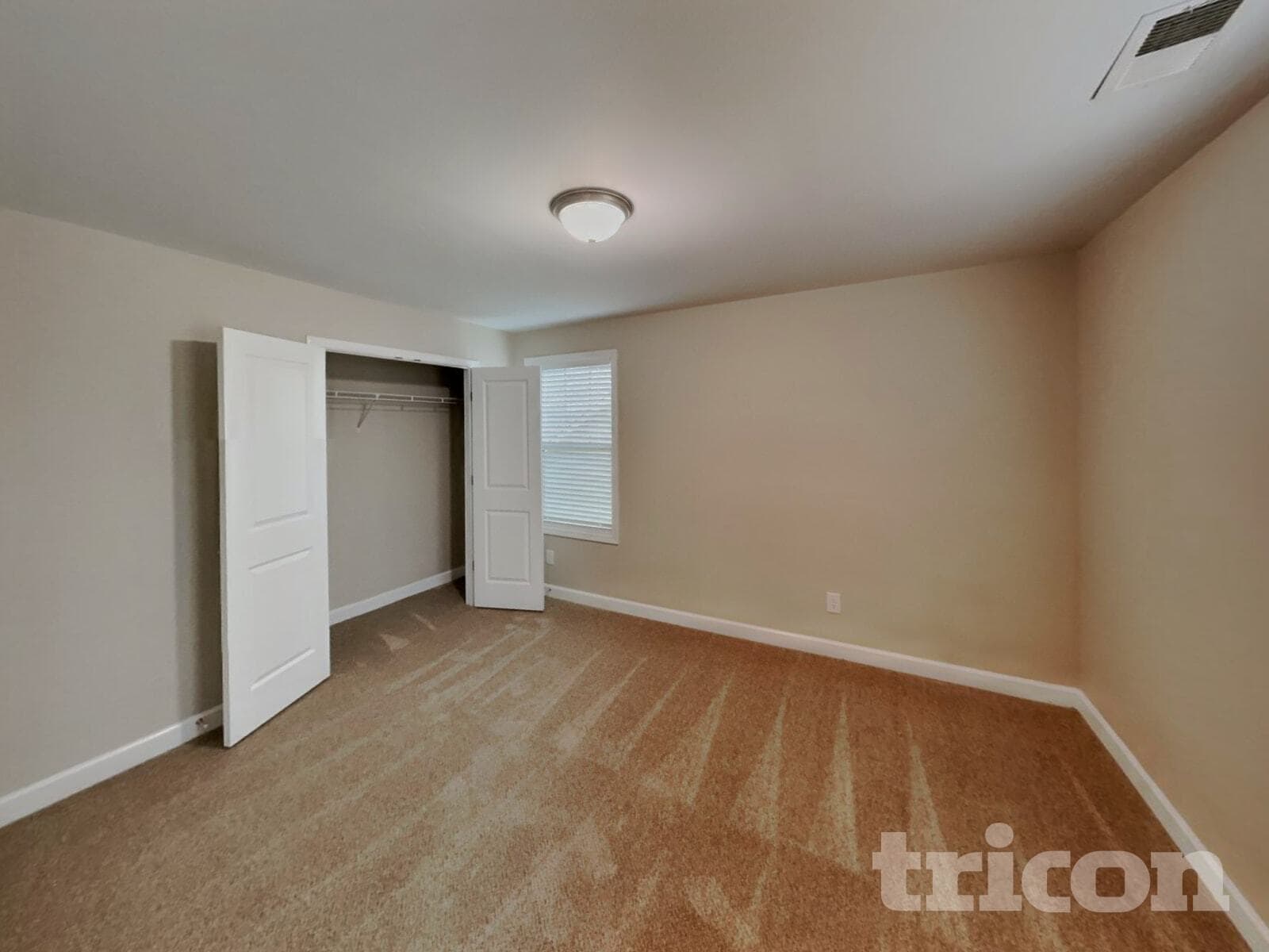 Building Photo - 1056 Lindyn Lee Wy