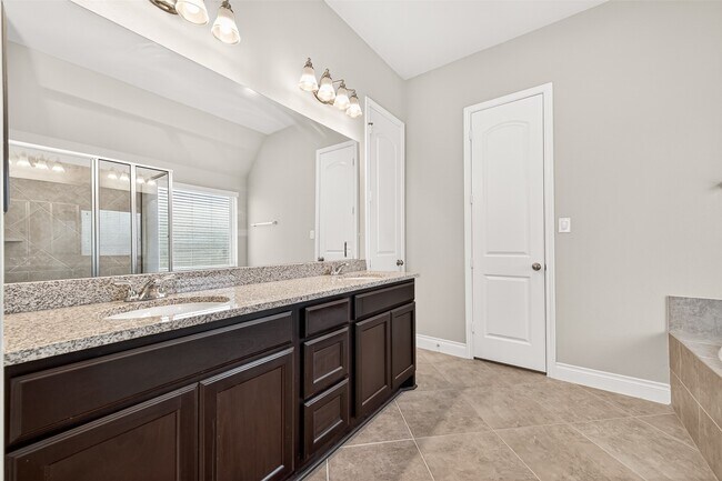 Building Photo - 27128 Allenby Park Dr