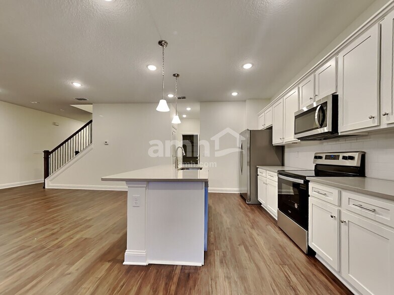 Building Photo - 171 Elcano Ln