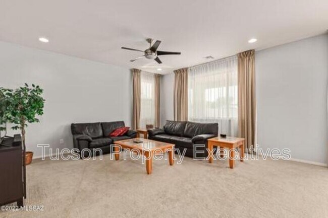 Building Photo - 11545 W Oilseed Dr