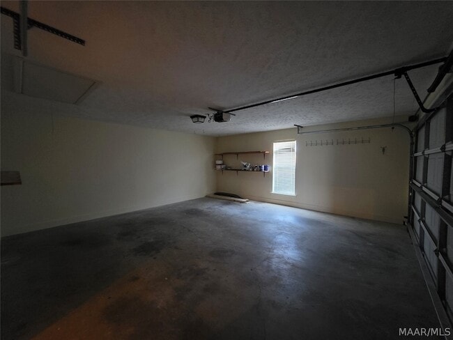 Building Photo - 9400 Bristlecone Dr