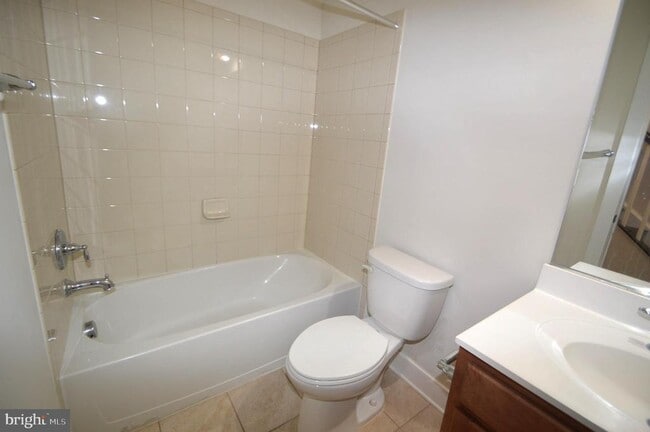 Building Photo - 408 Stabler Ln