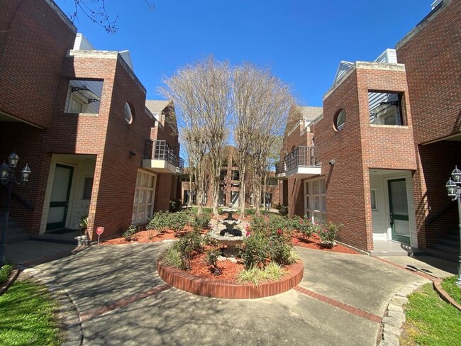 Building Photo - 11846 Taylorcrest Rd