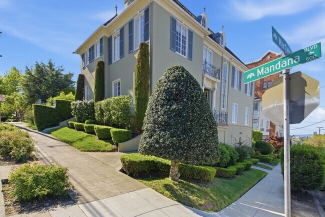 Building Photo - 501-503 Mandana Blvd