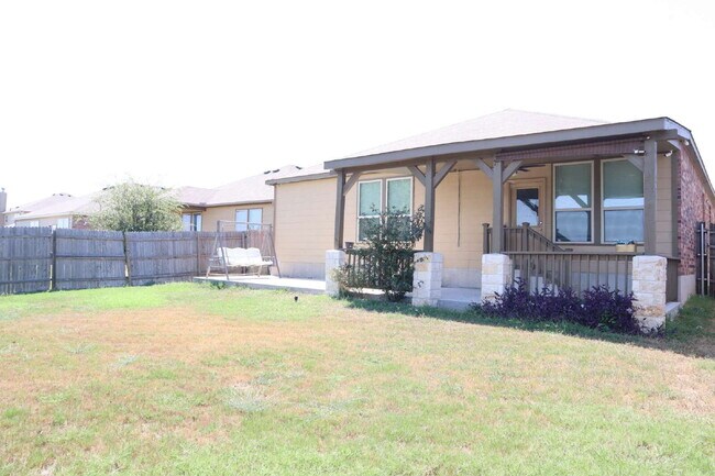 Building Photo - "Charming 3-Bed, 2-Bath Oasis in Austin!!