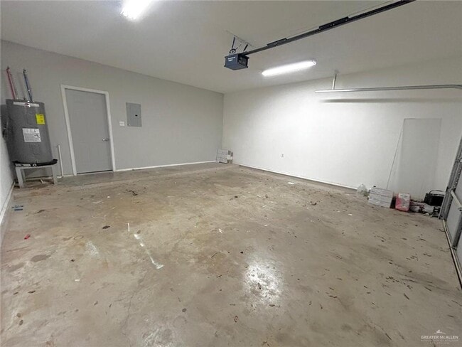 Building Photo - 3204 Black Oak Ln