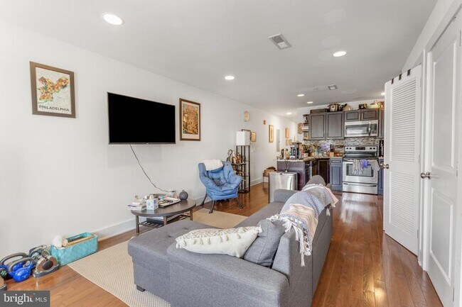 Building Photo - 1228 N 25th St