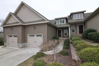 Building Photo - 45 Cypress Cir
