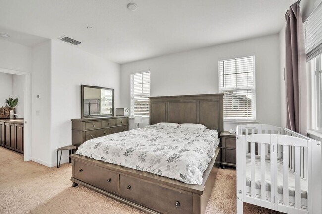Building Photo - 2333 Aerostar Way