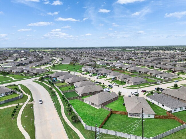Building Photo - 8003 Black Forest Ln