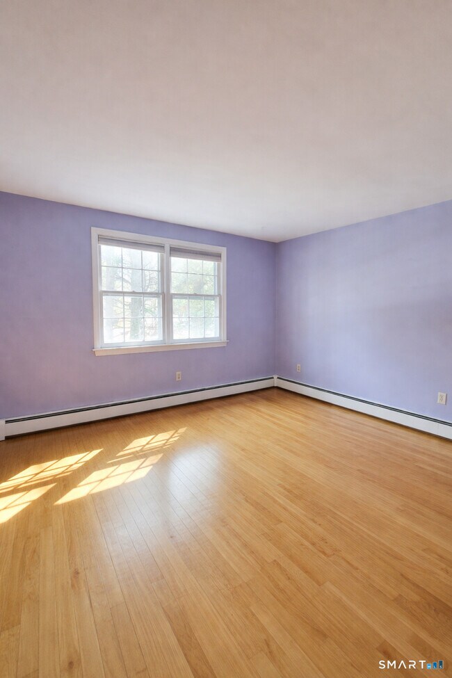 Building Photo - 12 Hilltop Dr