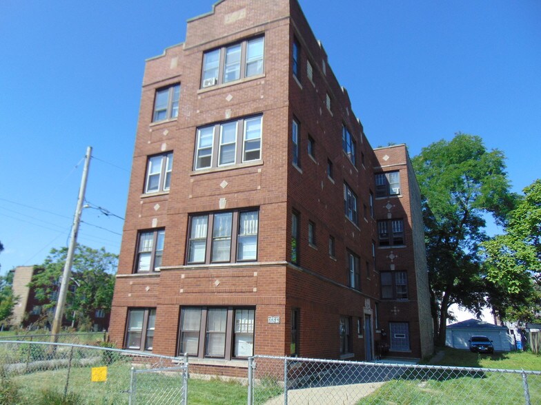 Building Photo - 6644 S Peoria St