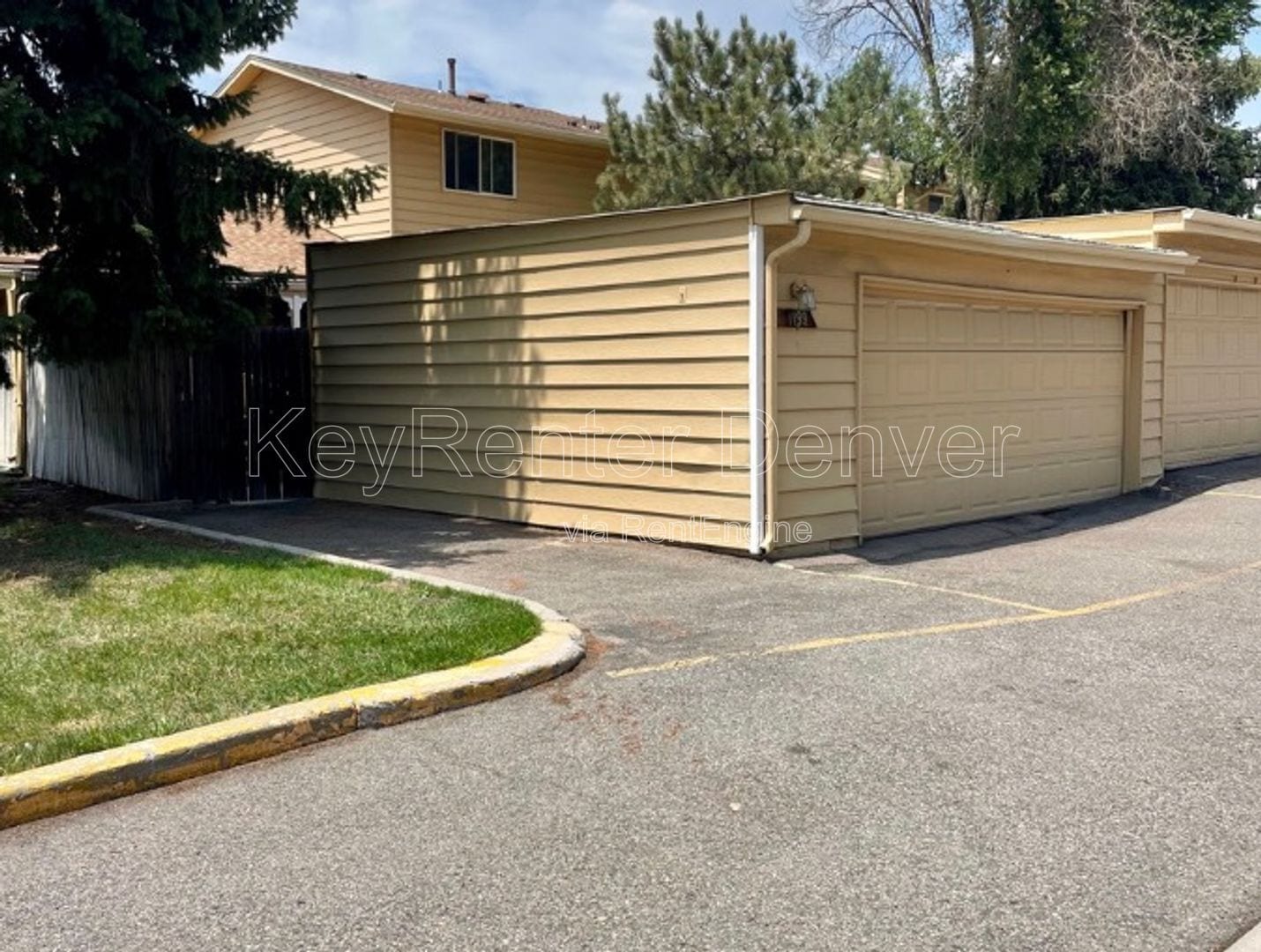 Building Photo - 1199 S Troy St