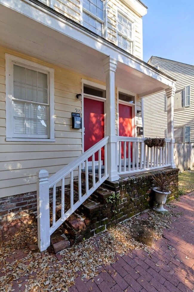 Building Photo - 516 E Jones St