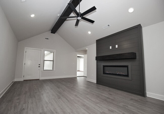 Building Photo - 1210 Monarch Rd