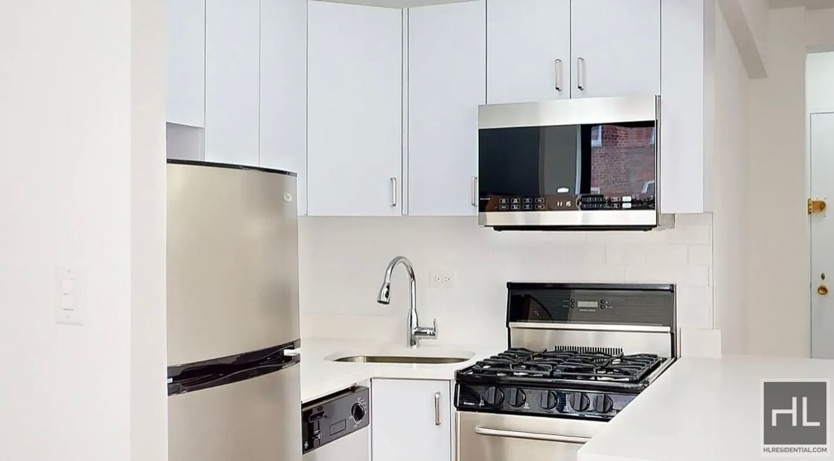 Building Photo - BEEKMAN PLACE