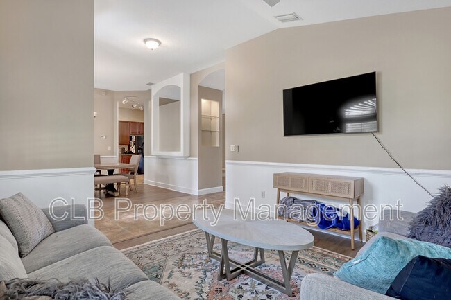 Building Photo - 6808 Amici Ct