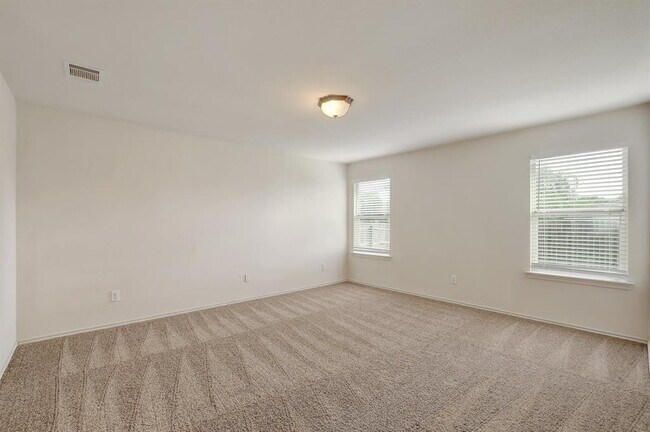Building Photo - 361 Carriage Way