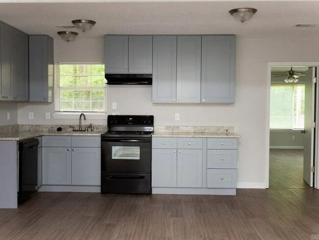 Building Photo - Carolina beautiful home