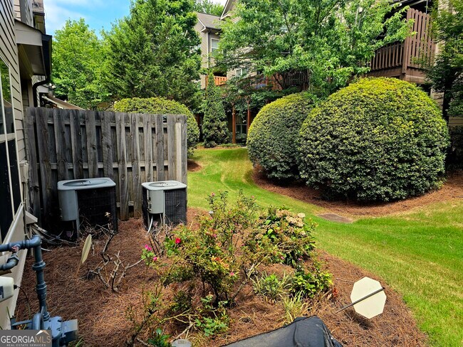 Building Photo - 2251 W Village Ln