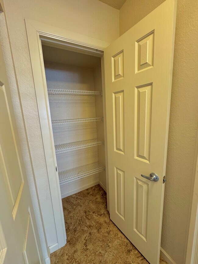 Building Photo - 101 S Players Club Dr