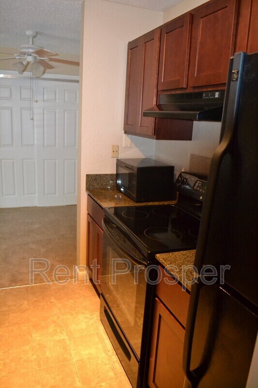 Building Photo - 4401 Thornbriar Ln