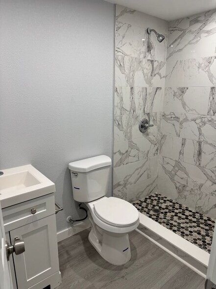 Building Photo - 803 22nd Ave N