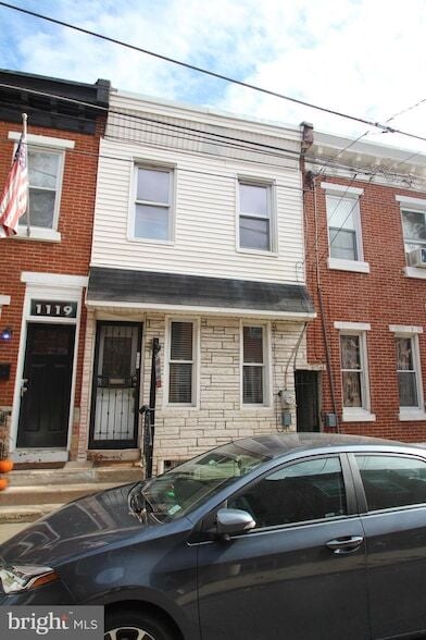 Primary Photo - 1117 E Wilt St
