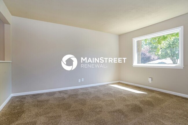 Building Photo - 3 Bedroom Pet-Friendly Home in OVERLAND PA...