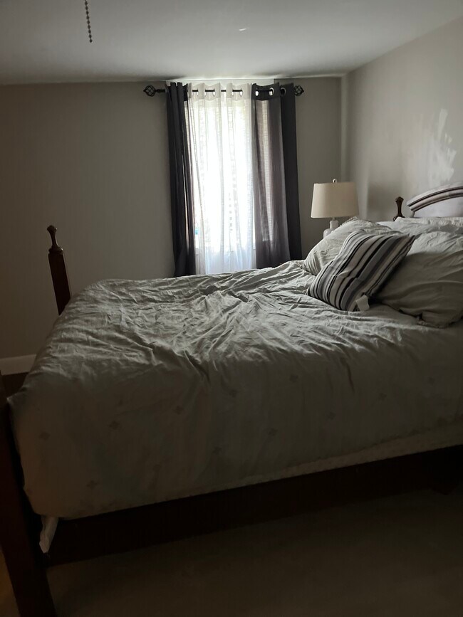 Building Photo - 1918 Porter Ave