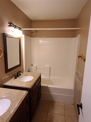 Building Photo - 1213 Beatty Dr