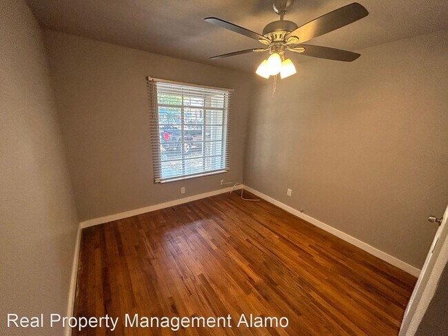 Building Photo - 3 br, 1 bath House - 1907 Burnet Street