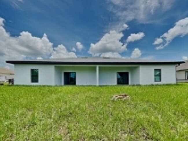 Building Photo - 5228 27th St SW