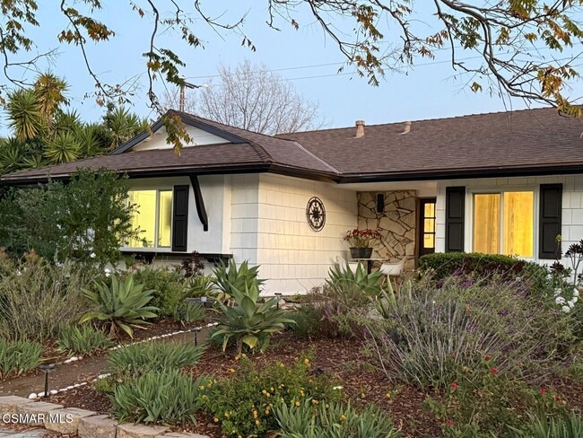 Building Photo - 1572 Dover Ave