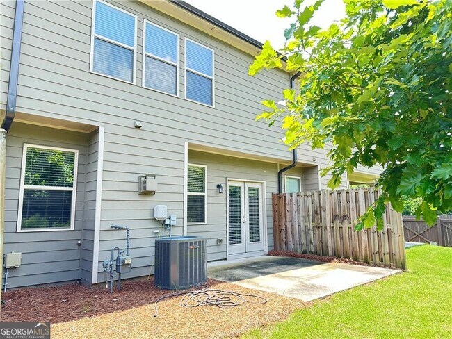 Building Photo - 2045 Wheylon Dr