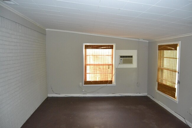 Building Photo - 1328 Marcia Rd