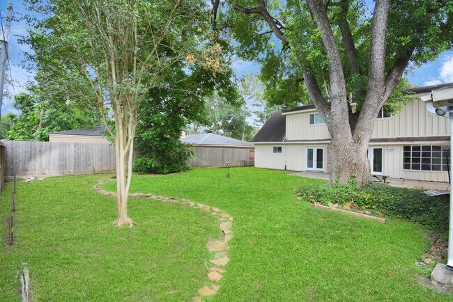 Building Photo - 12710 Barryknoll Ln
