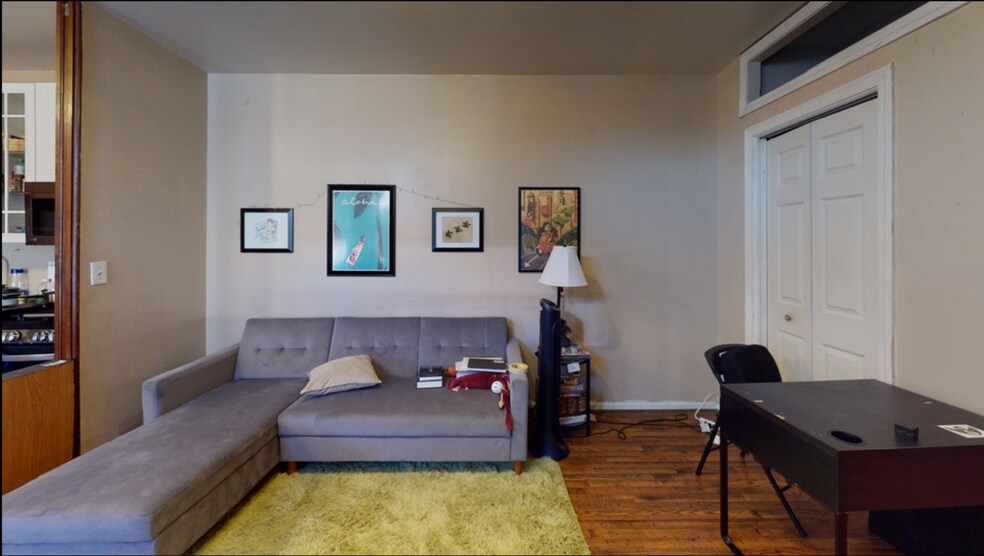 Building Photo - 44 Easton St