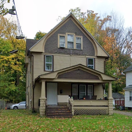 Primary Photo - 214 Sherman St
