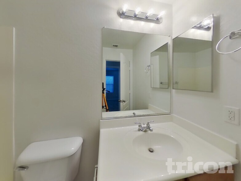 Building Photo - 4012 S 56th Ave