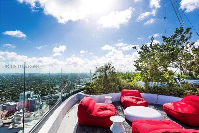 Building Photo - 45 SW 9th St