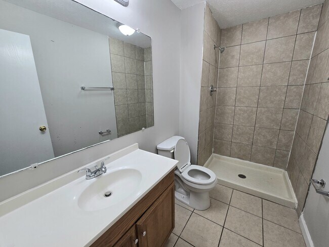 Building Photo - 5153 La Fleur Way