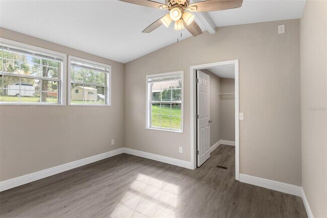 Building Photo - 15375 SE 64th Pl