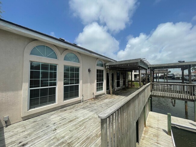 Building Photo - Waterfront Living in Corpus Christi – 3 Bed, 2 Bath Home with Boat Lifts & Scenic Views