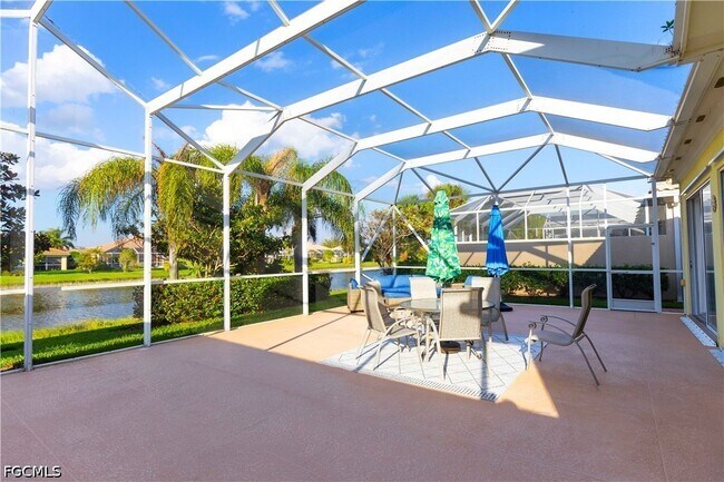 Building Photo - 7983 Valentina Ct