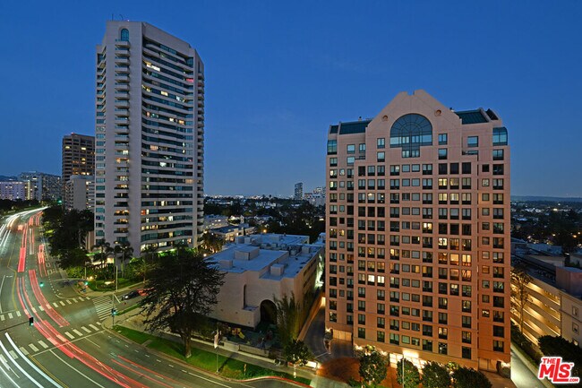 Building Photo - 10535 Wilshire Blvd