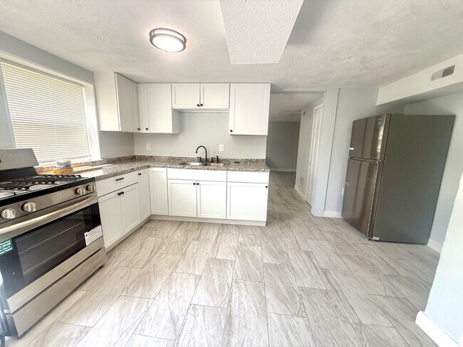 Building Photo - 3115 Bracken Woods Ln