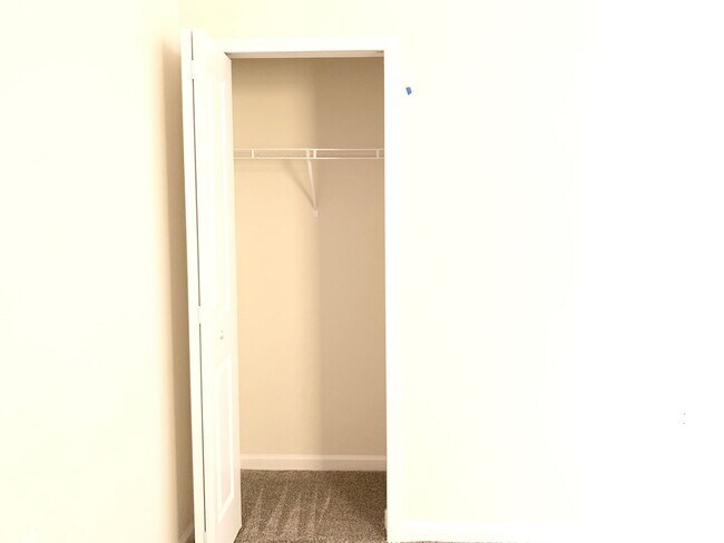 Building Photo - Awesome Townhome for rent