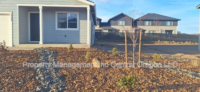 Building Photo - 1349 NE Cobbleridge Lp